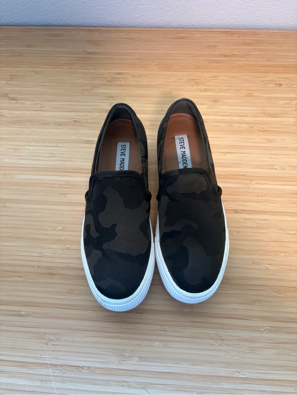 Steve Madden Black and Green Camo Slip-On Sneakers